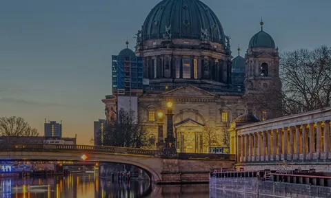 Fassadenbau Firma   Berlin